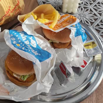 Yanlış Restoran Teslimatı, Açılmış Ve Hijyenik Olmayan Sipariş, Destek Yanıtı Yok