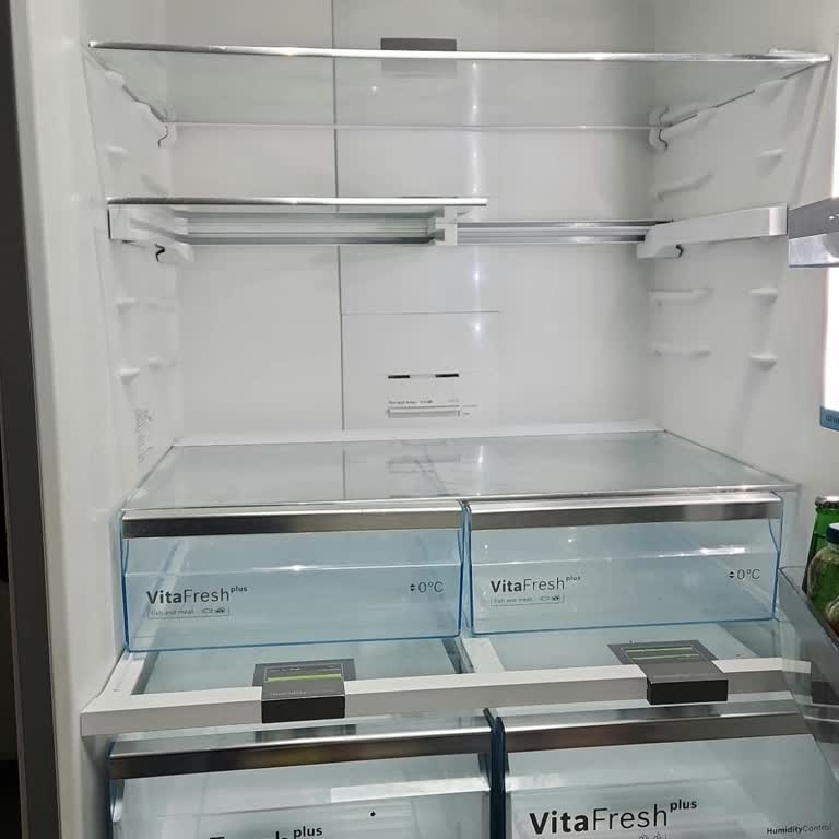 Bosch Buzdolabındaki Sürekli Soğutmama, Yetersiz Servis Ve Ücretsiz Değişim Talebi
