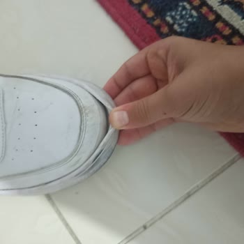 FLO Mağazasında Aldığım Reebok Ayakkabıda Kısa Sürede Açılma Ve Değişim Talebimin Reddedilmesi