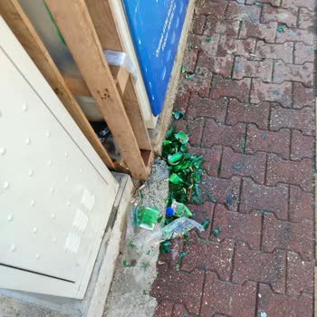 A101 Antalya Şubesinde Satış Müdürünün Talimatıyla Bozulan Ambalajlı Sarıkız Sodalar Kırıldı