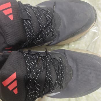 Adidas Ayakkabısındaki Erken Yıpranma Ve Boyner’in Kullanıcı Hatası Reddi