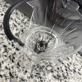 Arçelik Çay Makinesinin Filtre Kahve Haznesinin Kendi Kendine Çatlaması Ve Ücretsiz Değişim Talebi