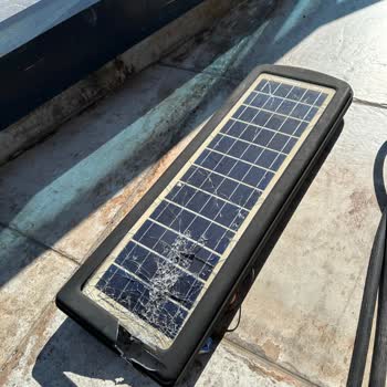 Horoz Elektrik Solar Projektörlerinde Plastik Gövde Kopması Ve Güvenlik Tehdidi