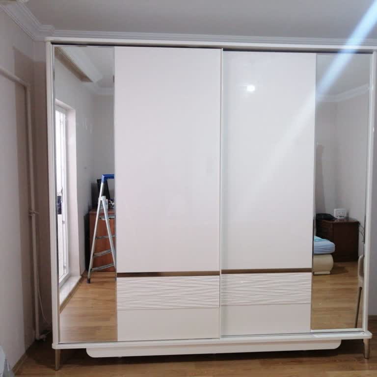 Yanlış Ve Küçük Gardırop Gönderimi, Satış Temsilcisinin Israrı