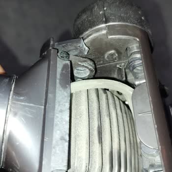 Dyson Pneumatic Başlığının Tekrarlanan Kırılması Garanti Kapsamında Ücretsiz Değişim Talebi