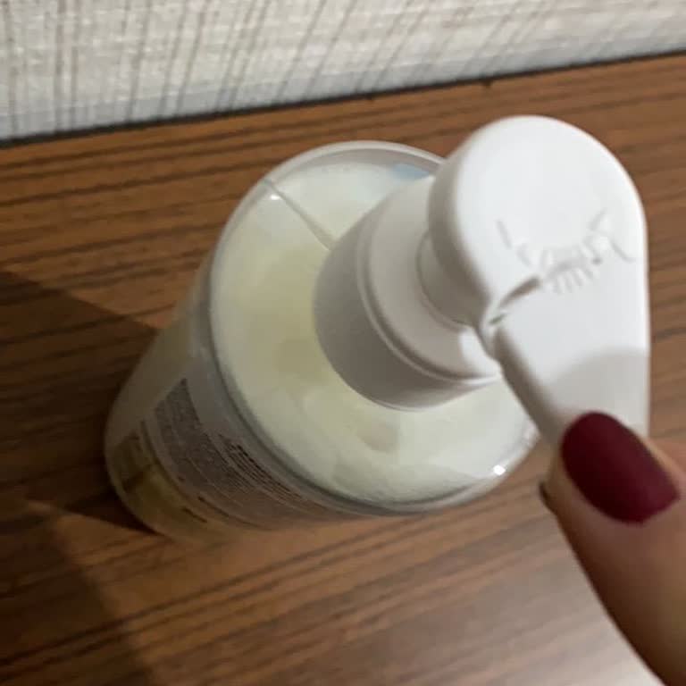 La Roche Yüz Yıkama Jelinin Pompalı Kapağı Kırık Geldi Ve Ücretsiz Değişim İstiyorum
