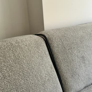 Modalife'den Aldığım Koltuk Takımında Üretim Hatası: Asimetrik Sırt Ve Çizilen Bardaklık
