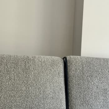 Modalife'den Aldığım Koltuk Takımında Üretim Hatası: Asimetrik Sırt Ve Çizilen Bardaklık