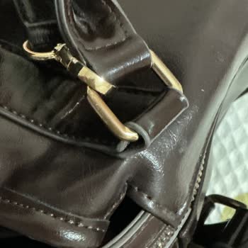 Stradivarius Çantada Kısa Sürede Renk Solması, Paslanma Ve Kumaş Yırtıkları