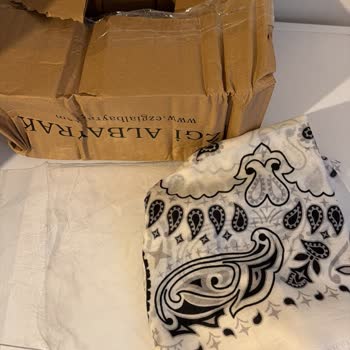 Kujten Premium Şal Yerine Sahte Bandana Gönderildi