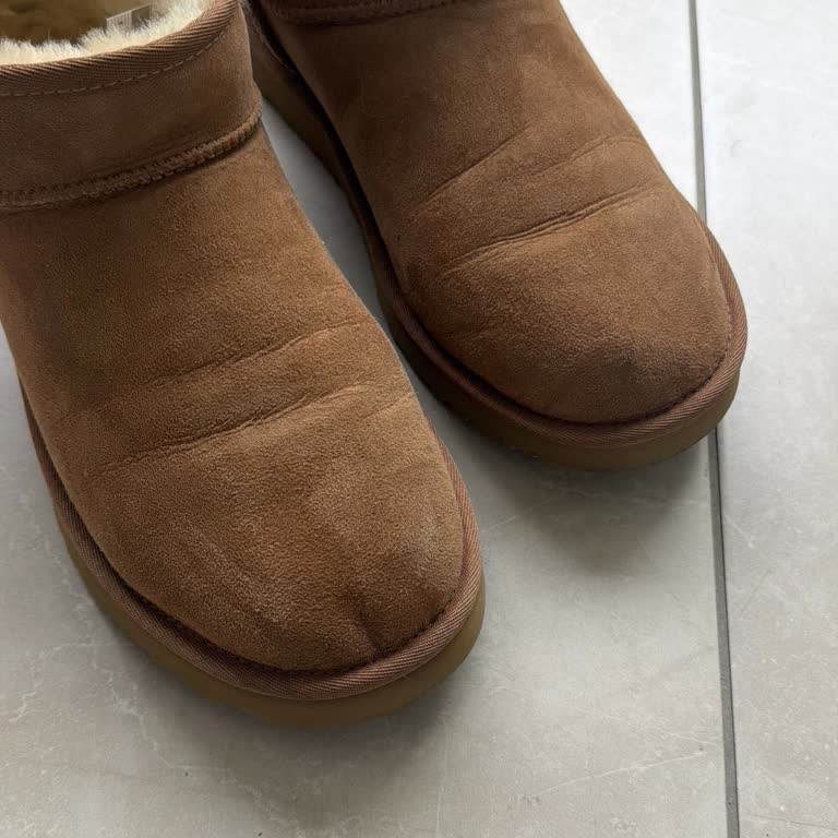 eiffel.women Ugg Botta Kırışık Ve Çizik: 12.000 TL Alışverişin İadesi Gerekiyor