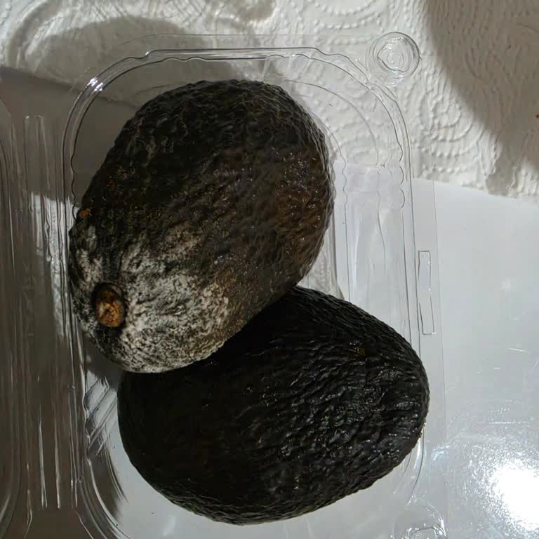 Migros Siparişinde Eksik Gulaş Et, Kaşar Peyniri Ve Küflenmiş Avokado İçin İade Ve Bilgilendirme Talebi