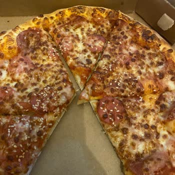 Domino’s Antalya Şubesinde İstenmeyen Zeytin Ve Mantar, Sarımsaklı Kenar Eksikliği