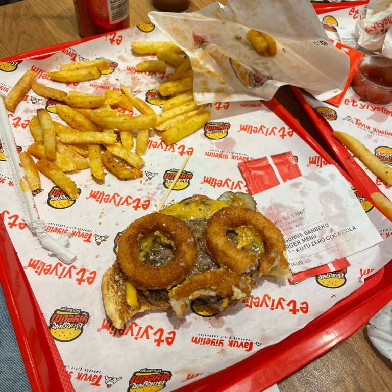 Burger Yiyelim’de Barbekü Burger Lezzet Sorunu Ve Müşteri Hizmetleri İlgisizliği