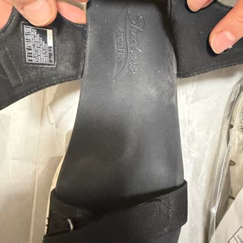 Ayak Ağrısı Ve Boya Sızıntısı Nedeniyle Skechers Sandalet İadesi Talebi