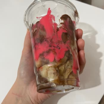 Yemeksepeti'de Sera Waffle Şubesinden Çiğ Ve Az Soslu Waffle İçin İade Talebi