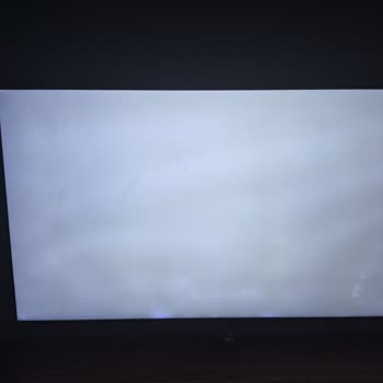 Teknosa Samsung 65Q60C Televizyonunda Yan Sanayi Parça Kullanımı Ve Sürekli Ekran Arızaları