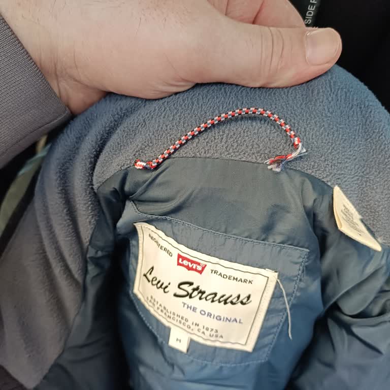Levi’s Trabzon Forumdan Alınan Montta Kısa Sürede Yaşanan Kalite Sorunu