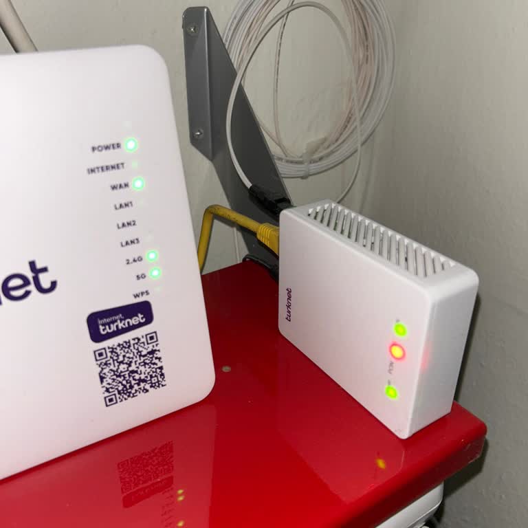 TurkNet'te Saatlerdir Süren İnternet Kesintisi Ve Müşteri Temsilcisine Ulaşamama Sorunu