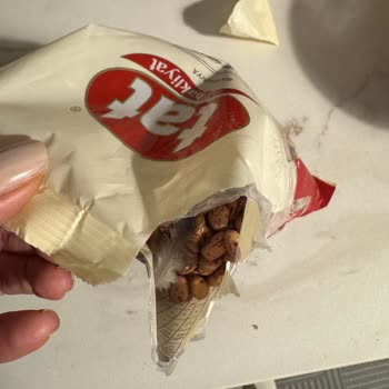 Tat Barbunya Paketinden Çıkan Kuş Tüyü Sağlık Güvenini Sarsıyor