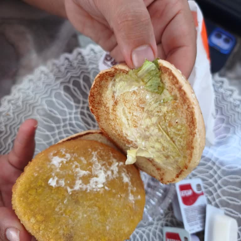 Eksik Ve Hatalı Burger King Siparişime Yemeksepeti'nden Çözüm Yok