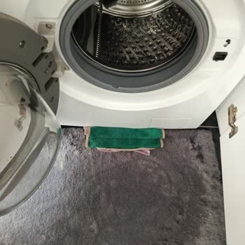 Samsung Çamaşır Makinesinde 6 Ayda Körük Lastiği Yırtılması Ve Ücretli Onarım Israrı