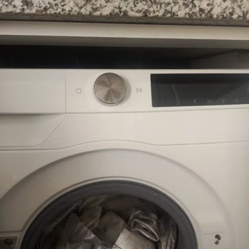 Samsung Çamaşır Makinesinde 6 Ayda Körük Lastiği Yırtılması Ve Ücretli Onarım Israrı