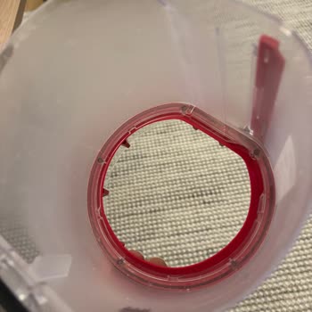 Dyson Süpürgenin Toz Haznesi Hızla Soldu Ve Garanti Talebi Reddedildi
