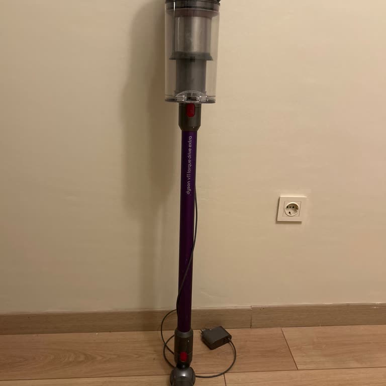Dyson V11 Akü Siparişim 20 Gündür Teslim Edilmiyor, Kargo Firması Ve Müşteri Temsilcisi İlgisiz