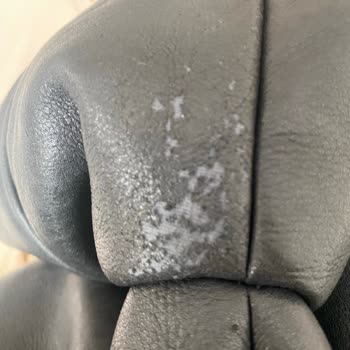 Stradivarius Deri Cekette Kısa Sürede Dökülme Ve Para İadesi Talebi