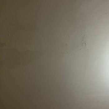 Güneşler Proje Çatısının Sürekli Sızıntısı Ve Elektrik Tehlikesi