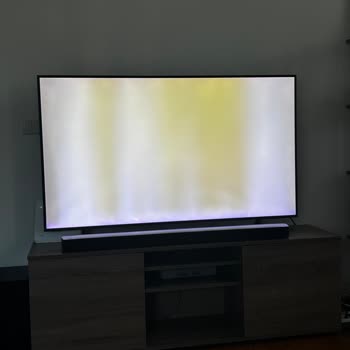 Samsung QLED TV'de Ekran Yanığı Ve LED Arızası İçin 15.000 TL Onarım Ücreti