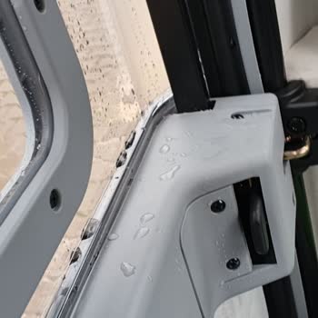 Rebat Elektrikli Motorun Su Sızıntısı Ve Güvenlik Kusurları İçin Acil Çözüm Talebi