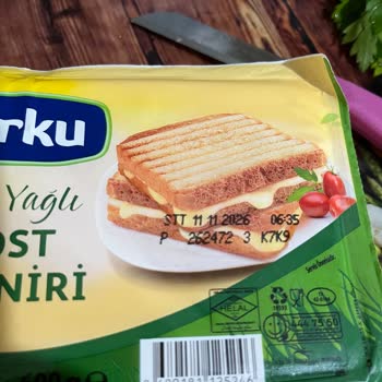Ankara Altındağ Fix Gross Şubesinde Küflü Torku Tost Kaşar Peyniri Satışı