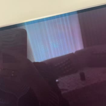 OLED TV'de Kalıcı Mavi Mor Lekeler Ve Haksız Servis Ücreti İadesi Talebi