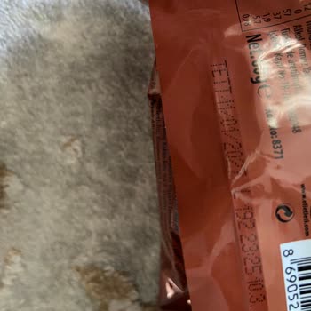 Eti Pop Kek'in Küf Ve Plastik Kokusu Sağlık Endişesi Yaratıyor