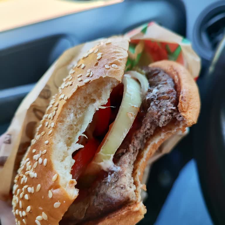 Burger King Gürsu Mahallesi'nde Soğan İsteği Görmezden Gelinmesi Ve Patates Paketleme İhmalinin Şikayeti