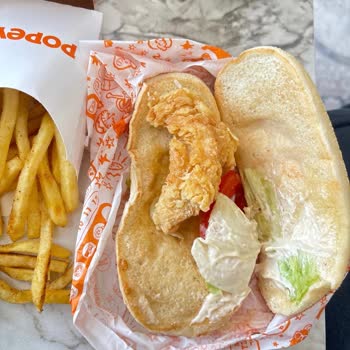 Popeyes Şubesinde Kalitesiz Ve Çiğ Ürünler İçin Tam İade Talebi