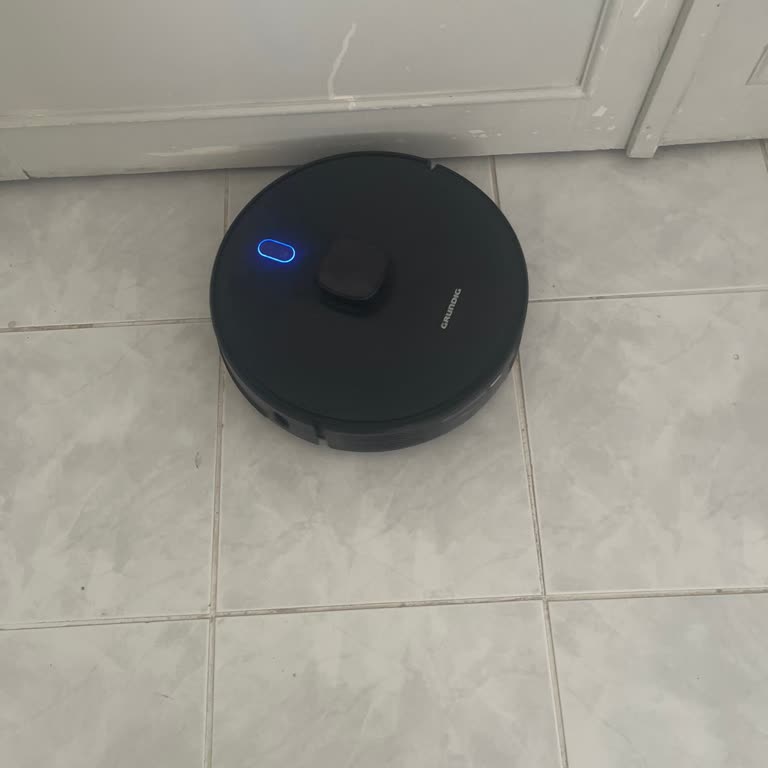 Grundig VCR7330 Robot Süpürge Sürekli Arızalı, Servis Yok Ve İade Talebi