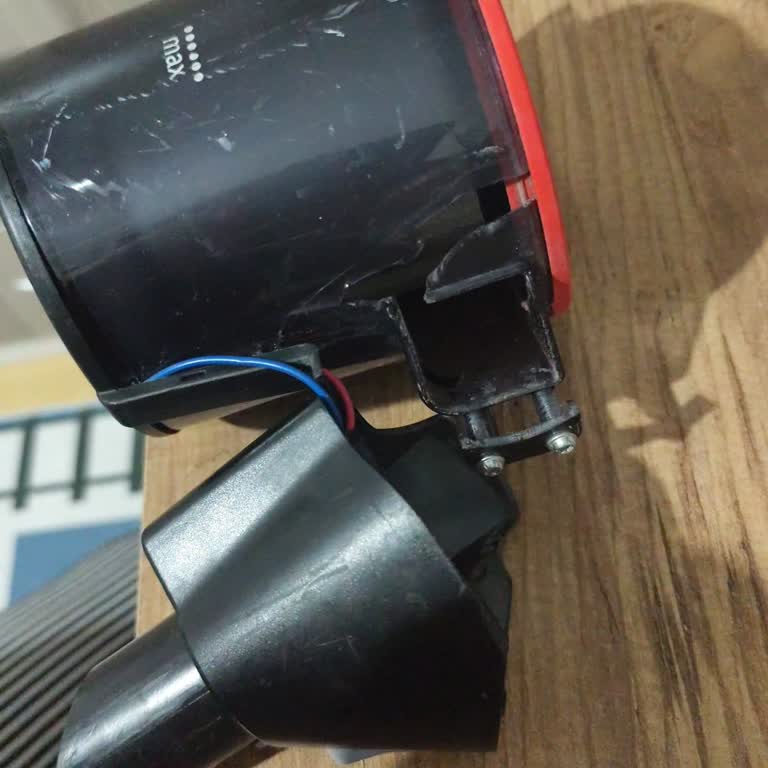 Bosch BCS711XTR Toz Haznesi Kırıldı Ücretsiz Onarım Talebi