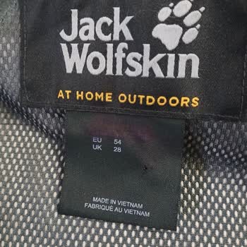 Jack Wolfskin Montu Yırtıldı, Dolap Yanlış İade Kararıyla Satıcı Mağdur