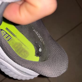 Skechers Ayakkabısının Kısa Sürede Yırtılması, Garanti Reddi Ve Yetersiz İade Teklifi