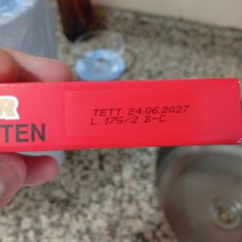 Ülker Napoliten Çikolatasının Renk Kaybı Ve Bozulmuş Olması Üzerine Sağlık Endişesi