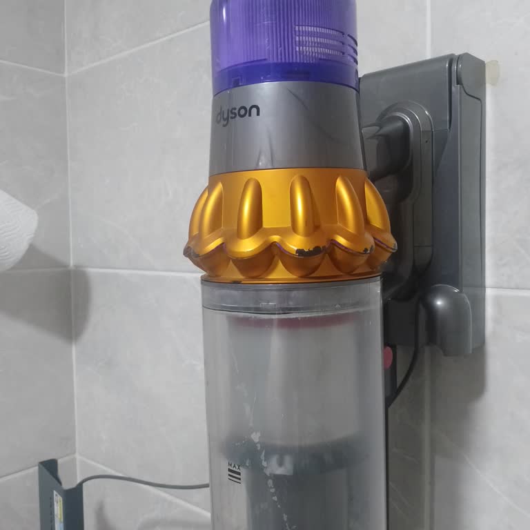 Dyson V15 Süpürgemin Çalışmaması Ve Müşteri Hizmetleri Tarafından Aşırı Ücret Talebi