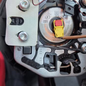 Autorola’da İlanı Belirtilmeyen Airbag İşlemleri Nedeniyle Değer Kaybı Ve İade Talebi