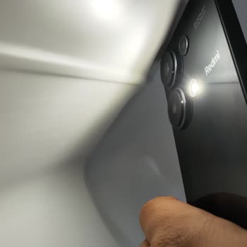 Bosch Buzdolabının İç Yüzeyindeki Yetkili Servis Çizikleri Ve Değişim Talebi