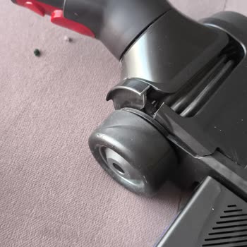 Dyson Süpürge Başlığı Kırıldı, Garanti Kapsamında Ücretsiz Değişim Talebi