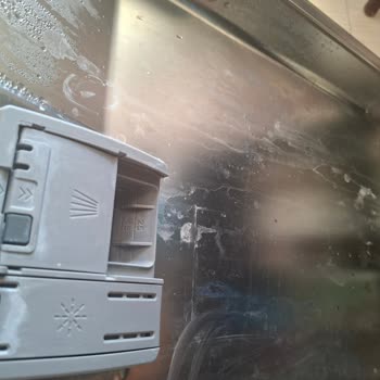 Profilo Bulaşık Makinesinde Çözülmeyen Buğulu Ve Çizik Bardak Sorunu Ve Kireçlenme