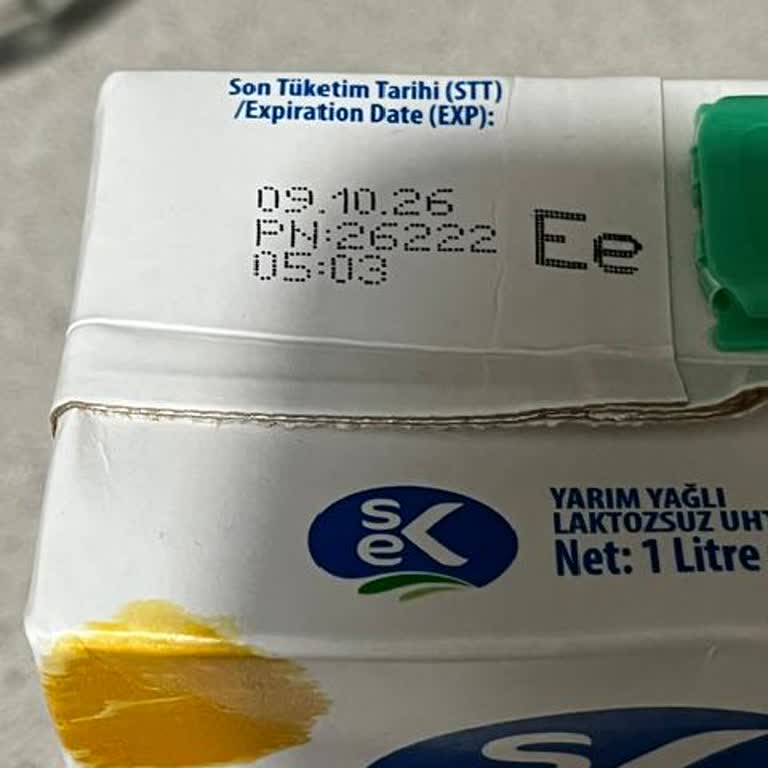 Son Tüketim Tarihine Bir Gün Kalan Süt Bozuldu, Şirket Hızlı Çözüm Sağladı