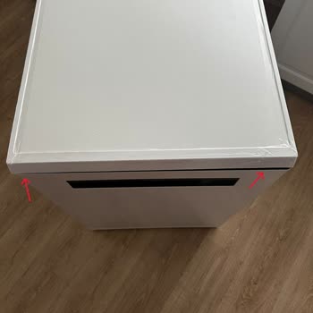 Siemens IQ500 Bulaşık Makinesinde Yamuk Kapak Ve Değişim Talebi